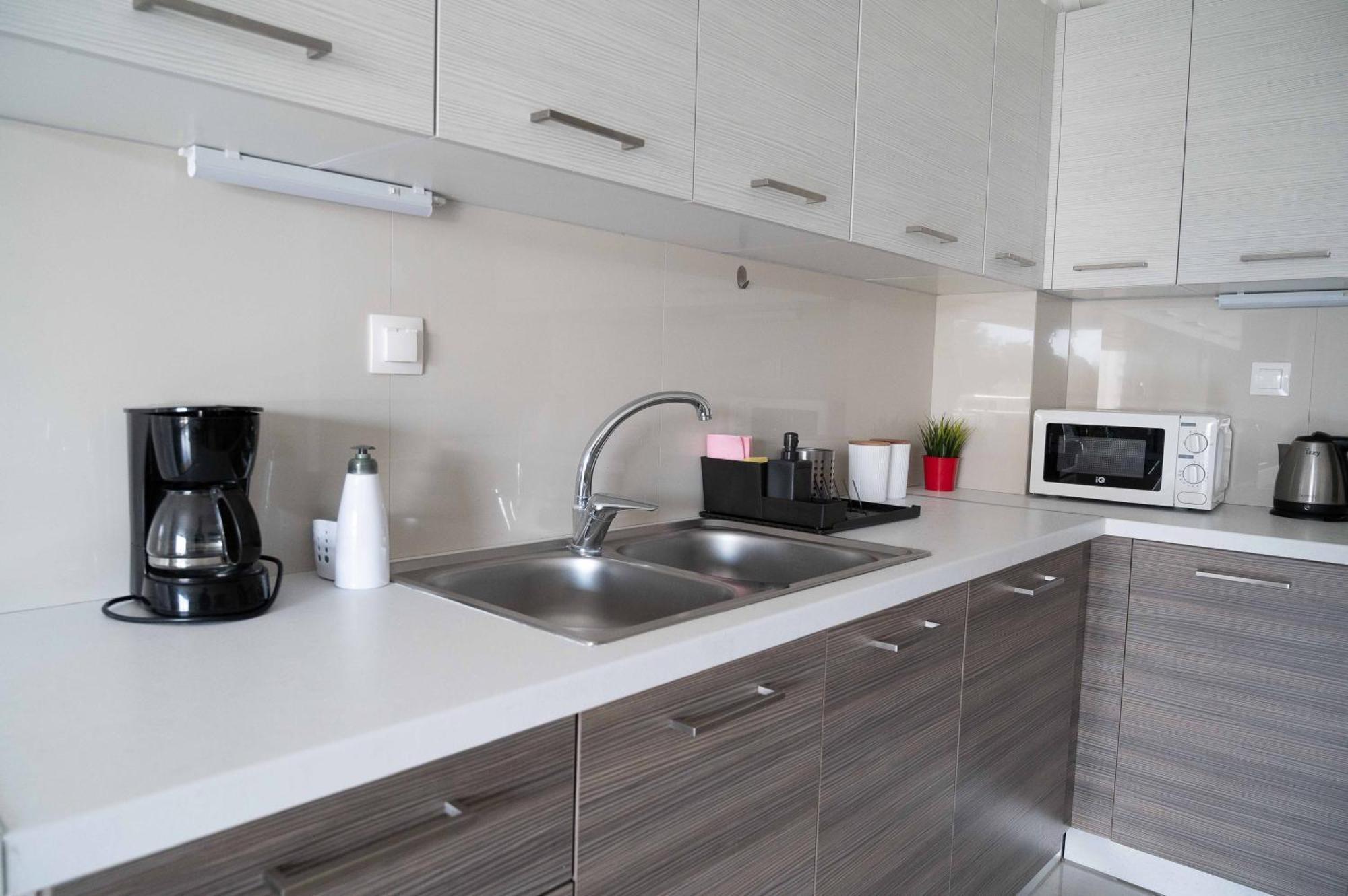 Modern Spacious Apartment Located In بيرايوس المظهر الخارجي الصورة